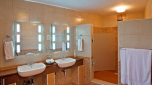 Presidential Suite Bathroom del Una camera del Ngtuni Lodge